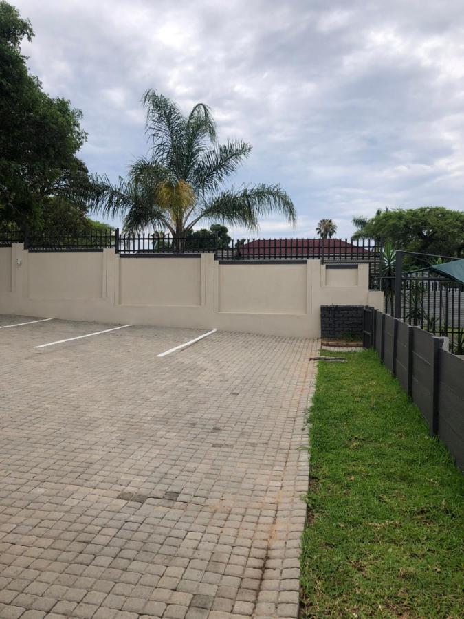 Spring Acres Guesthouse Mbombela Bagian luar foto