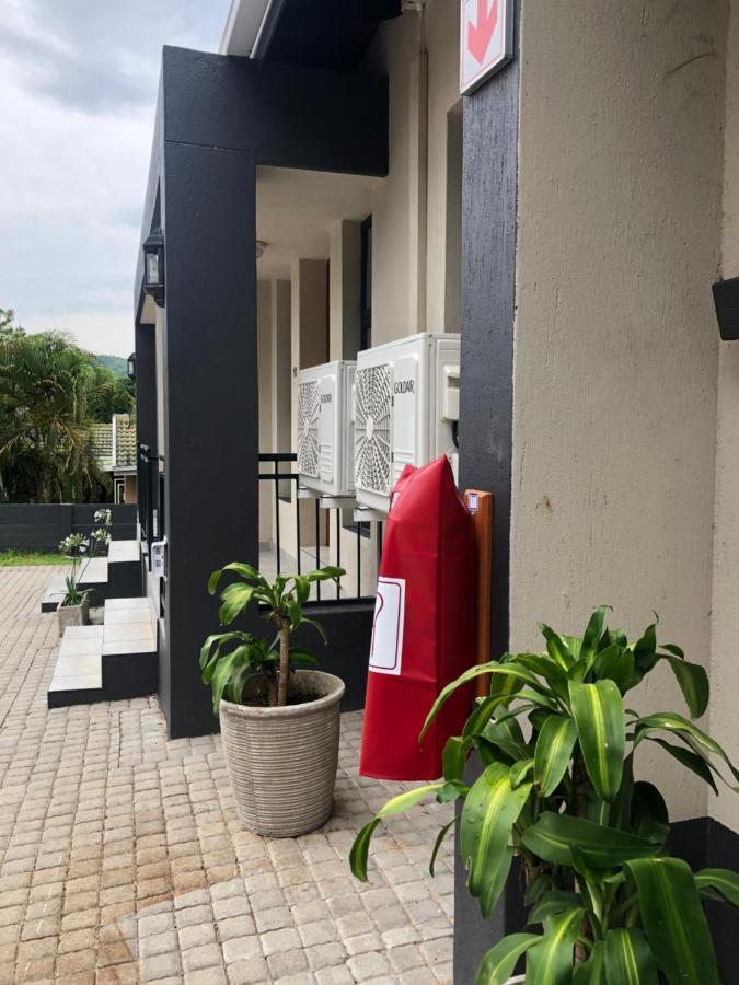 Spring Acres Guesthouse Mbombela Bagian luar foto