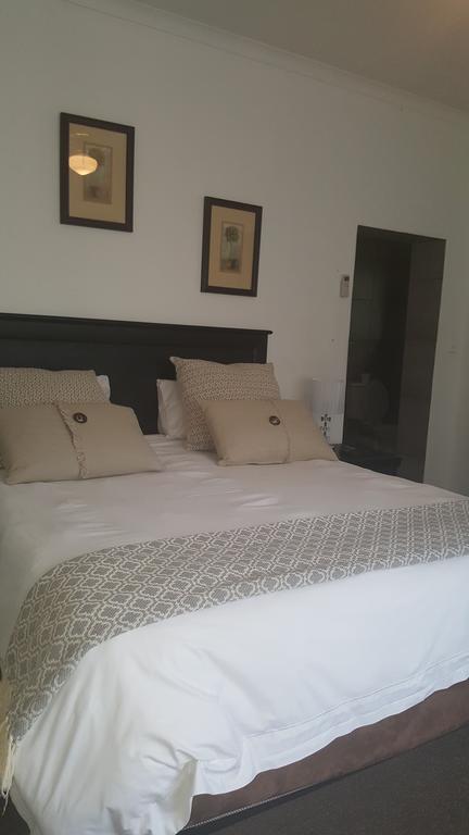 Spring Acres Guesthouse Mbombela Bagian luar foto